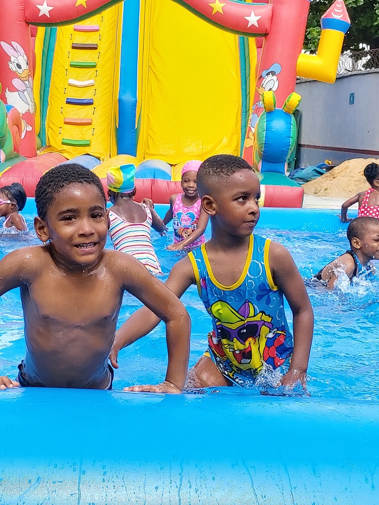Lara Day School celebration